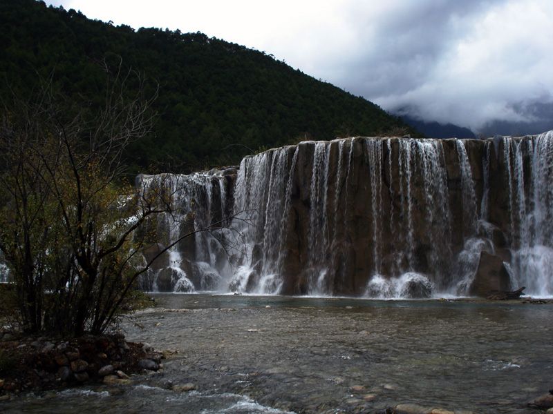 27。这张小景有点九寨沟味道。.JPG