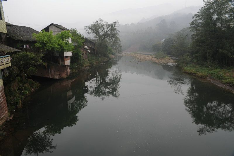 河边倒影1