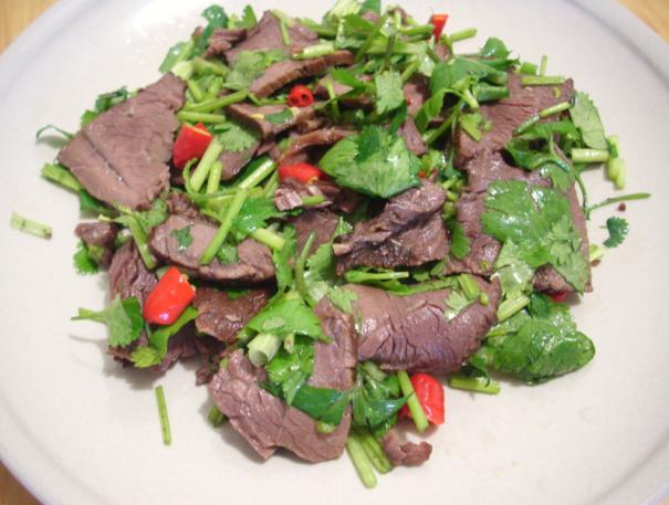 小米椒拌牛肉