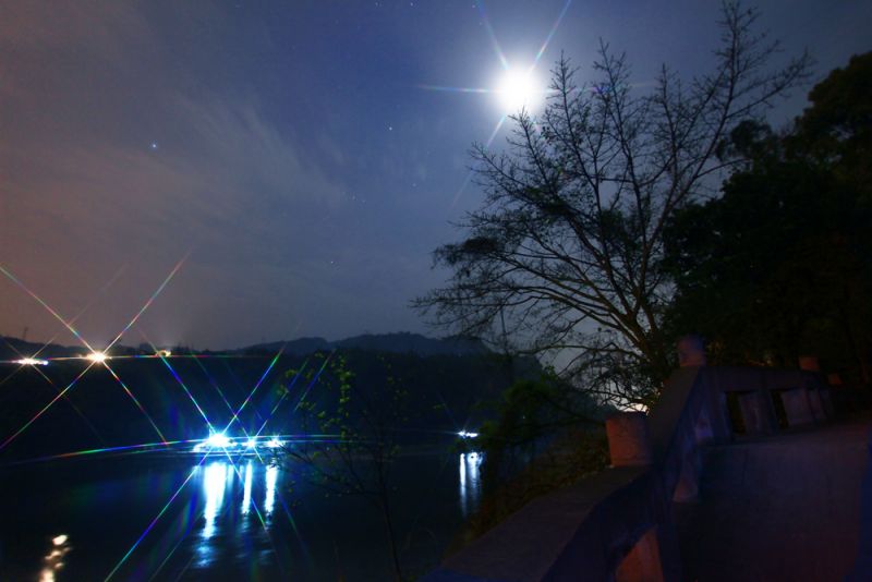 千佛岩夜月.jpg