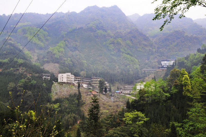 nEO_IMG_图一华头煤矿全景.jpg