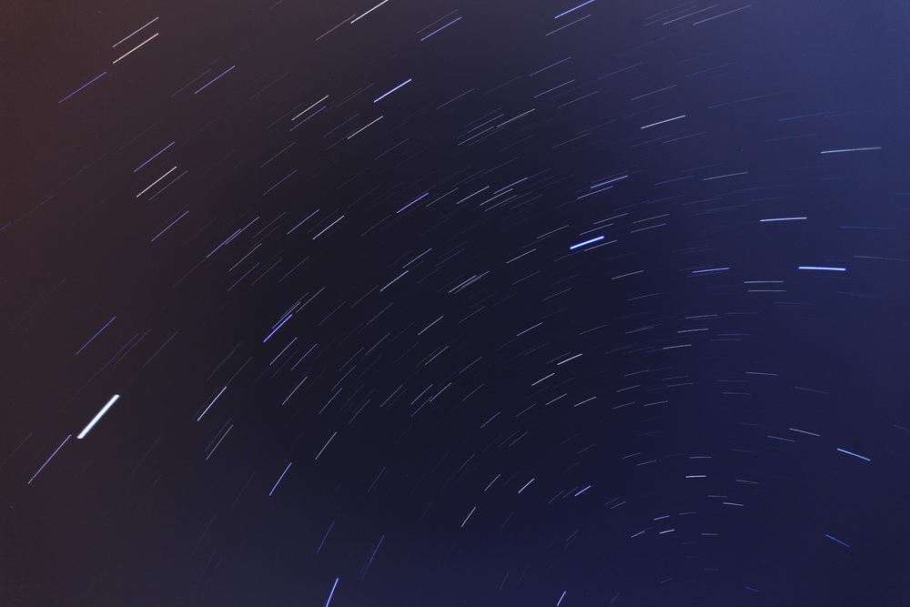 星轨2456fb.jpg