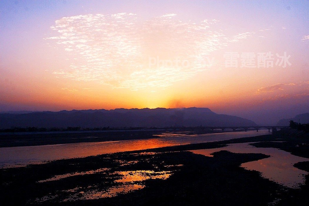 青衣江夕照.jpg
