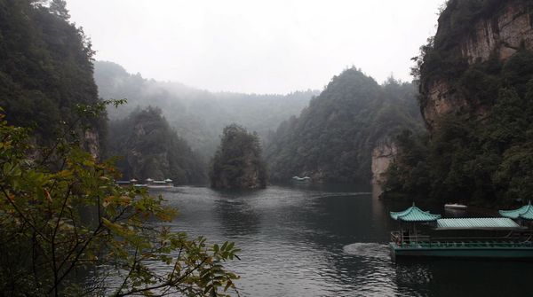 张家界宝峰湖
