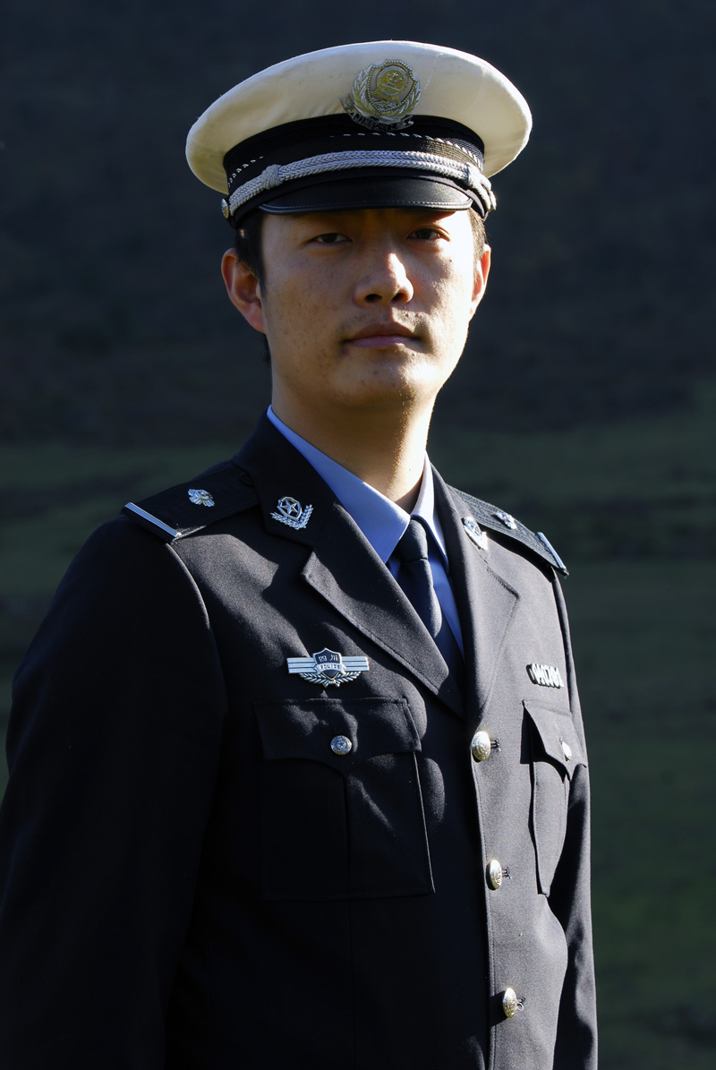 彝族选美冠军.JPG