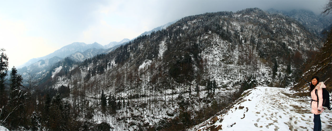 山脚超广角小.jpg
