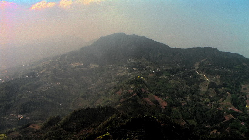 远遥黑包山.jpg