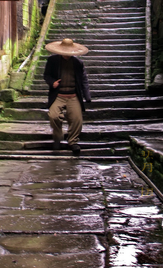 小巷路人.jpg