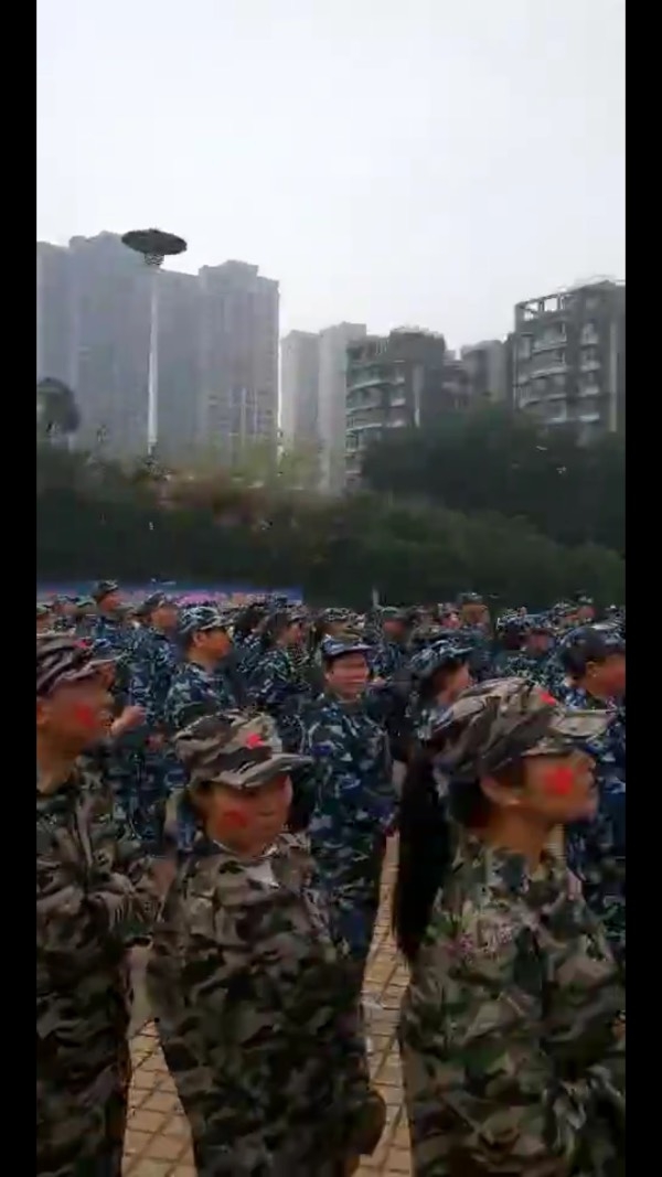 114249bzuu0mahme9mtn0d.jpg