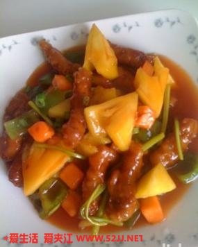 出盘，简单吧，汤汁多点可以拌饭吃哦，忘记了，可以调点芡汁，吃起来滑滑的，味道更浓郁 ...