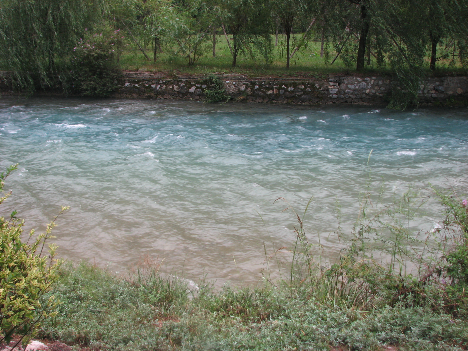 九寨沟河水