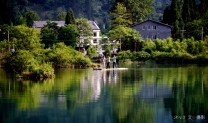 碧水青山龙洞湖