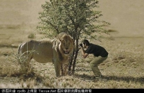 镜头下的摄影师