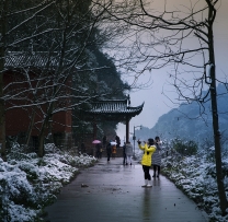 家乡雪花飘起来