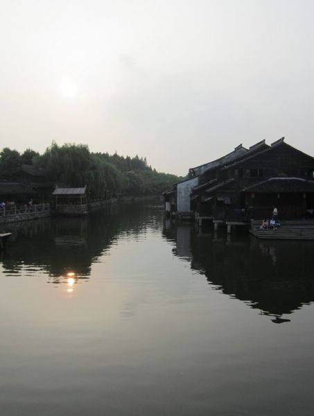 傍晚的乌镇景色