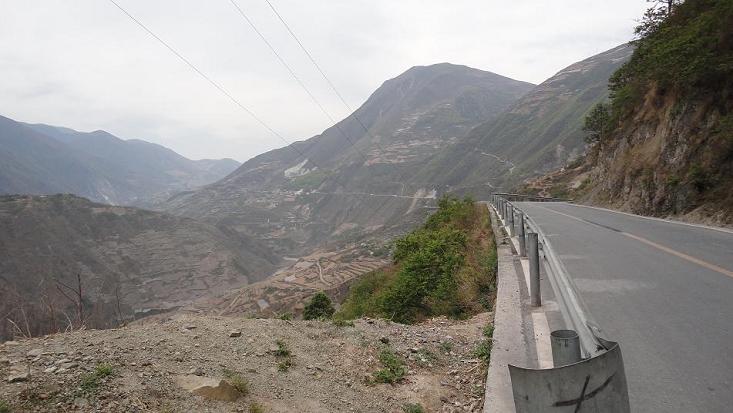 翻越大凉山 (3).JPG