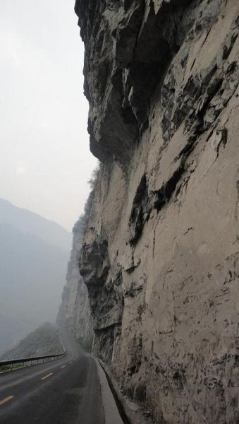 金口河大峡谷 (5).JPG
