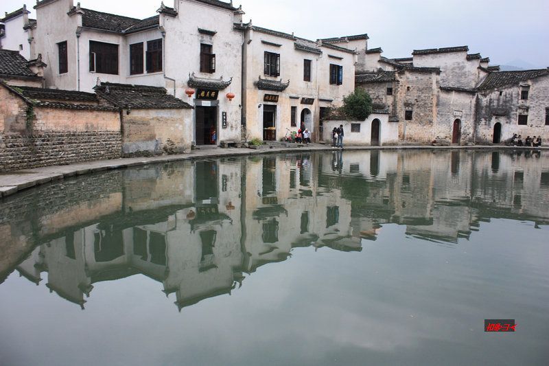 马头墙倒影