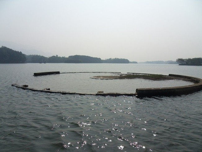 龙水湖.jpg