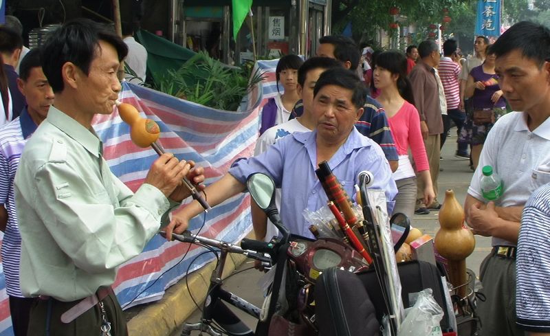 卖器乐者.jpg