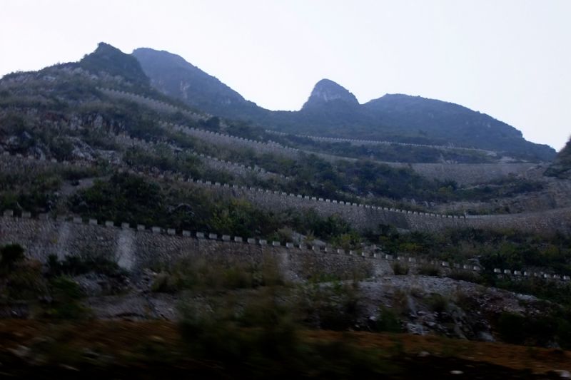 山路十八弯.jpg
