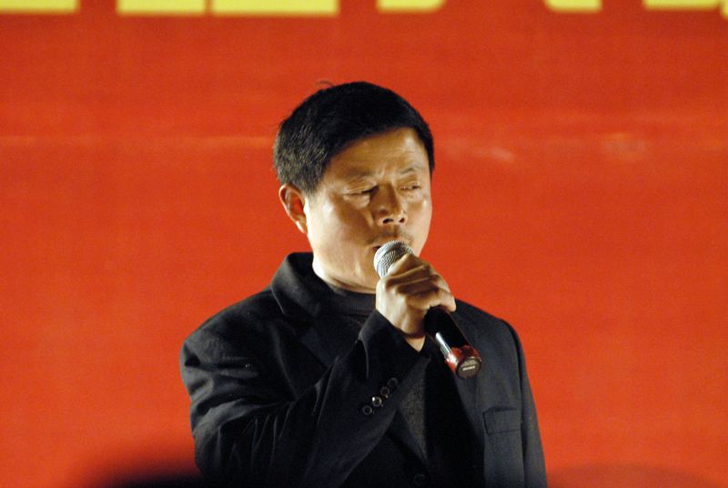 8.他好像一直在看屏幕.JPG