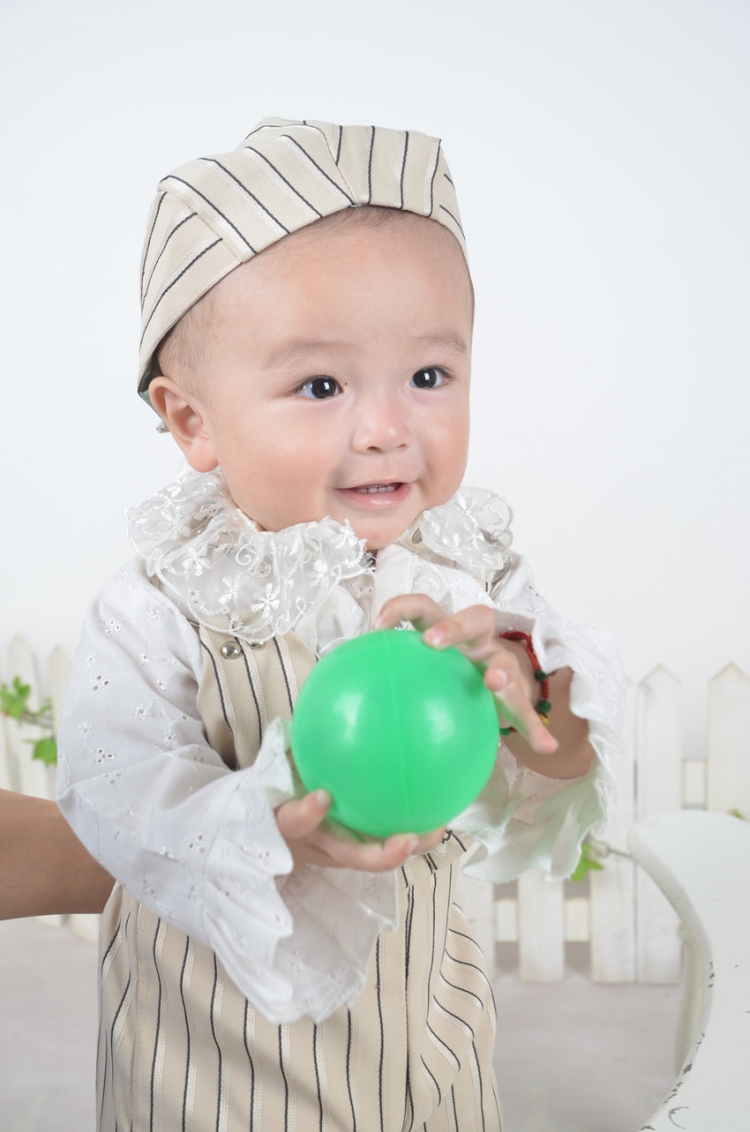 塞纳城邦61宝贝照片秀50号王俊豪