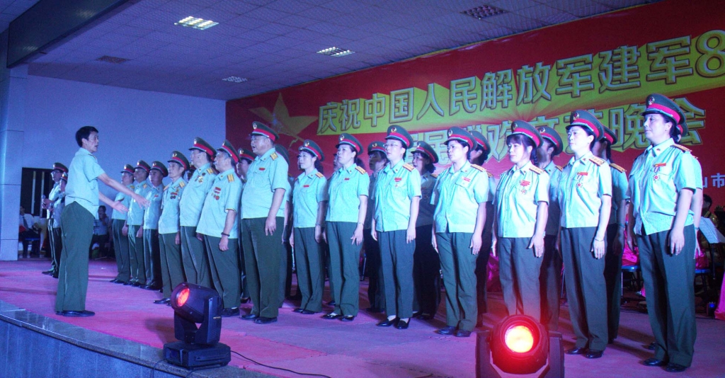 8合唱《英雄儿女》.jpg