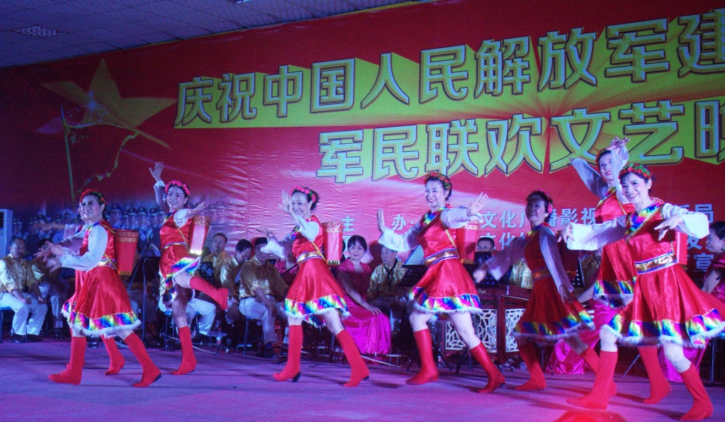 12舞蹈《洗衣歌》.jpg
