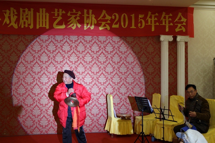 史生荣老师演唱四川荷叶.JPG
