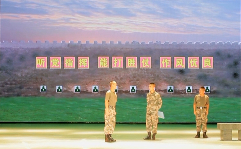 连长得知此事，前来询问，调解误会。.jpg