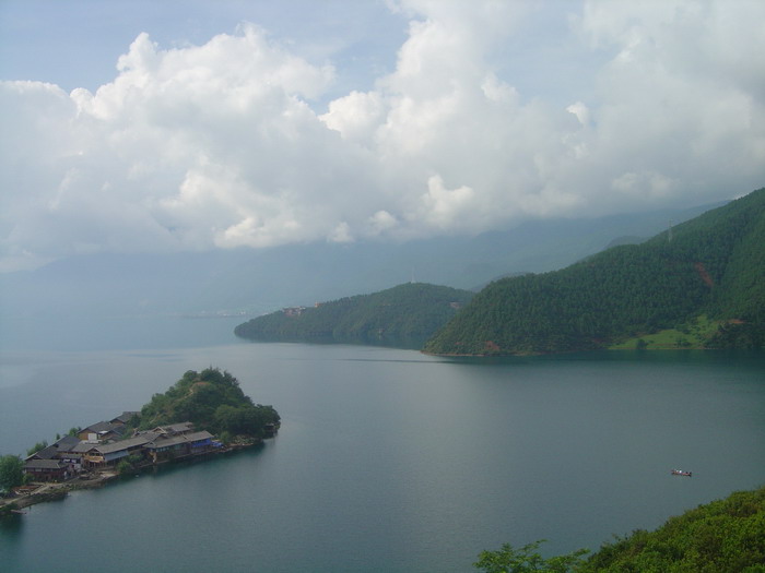 泸沽湖
