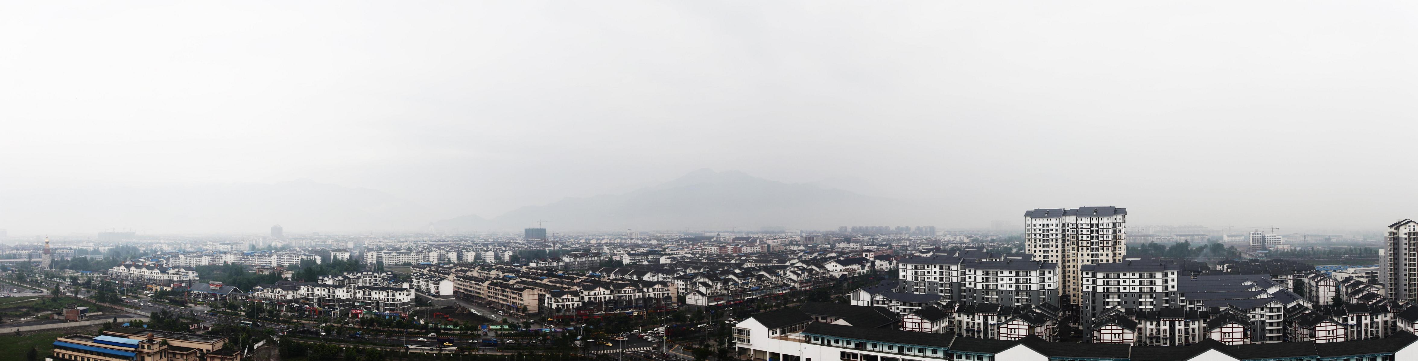 都江堰全景图2.JPG