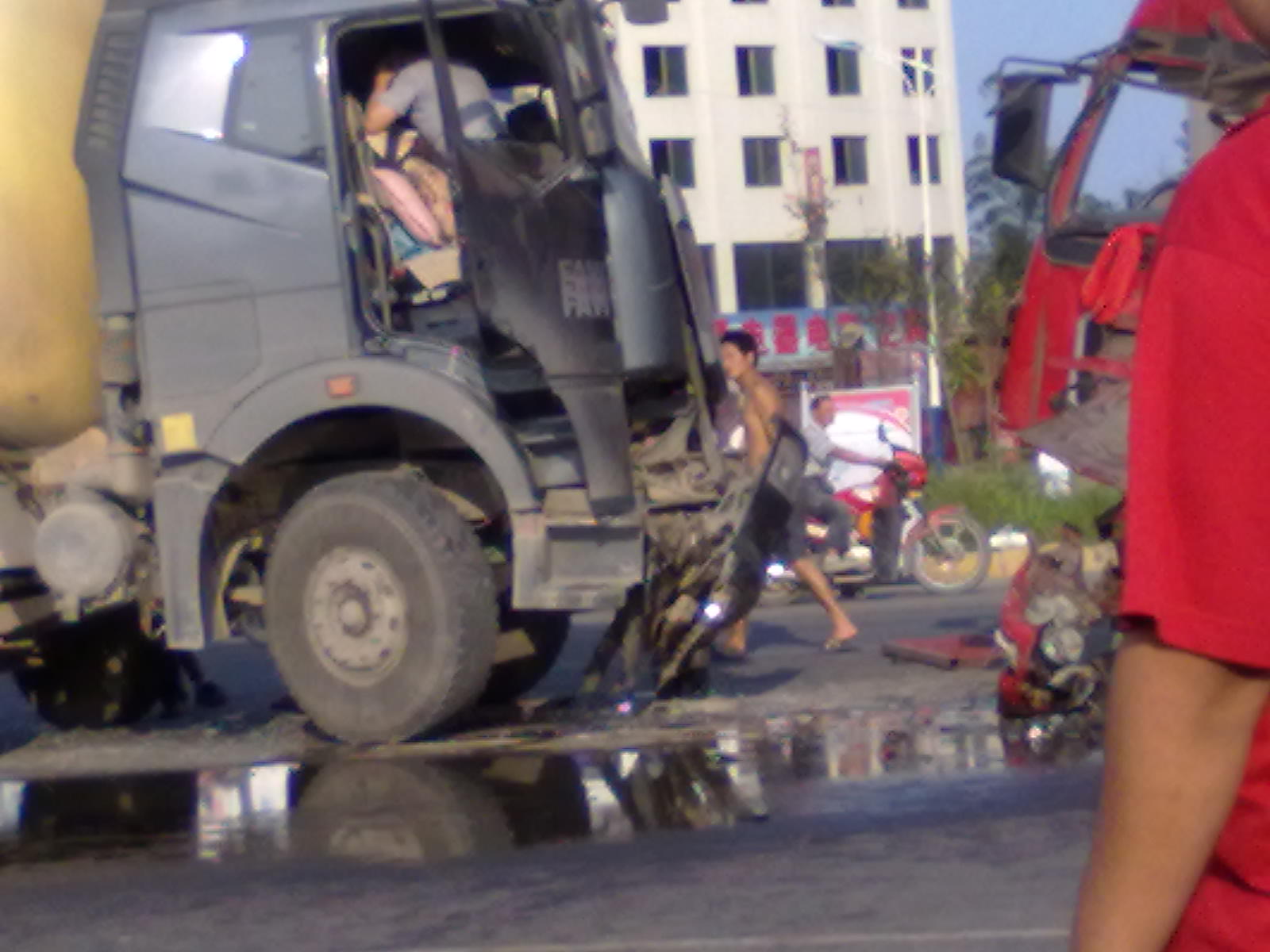 20100807386.jpg