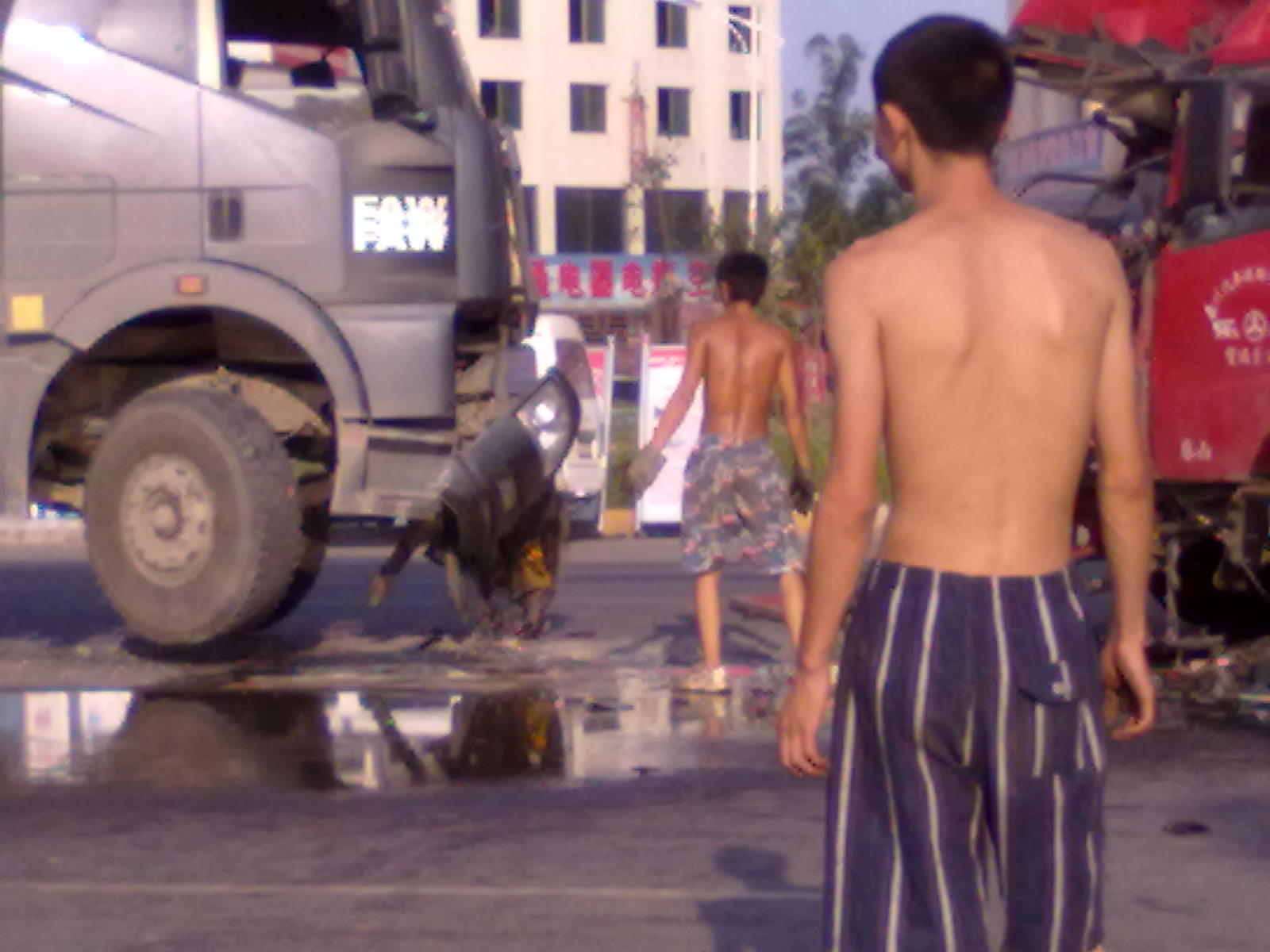 20100807389.jpg