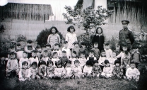 54年前机关托儿所合影，有你爷爷奶奶、或者爹妈吗？