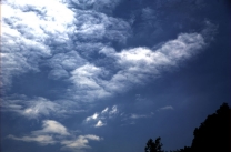 一组罗湾的彩云