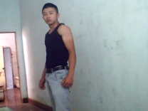 其实我不丑，  只是不帅